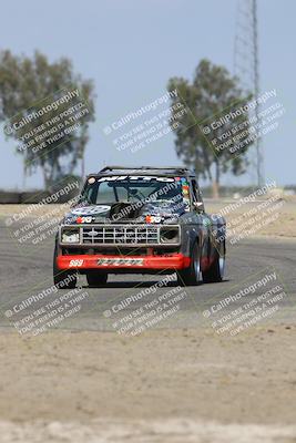 media/Sep-28-2025-24 Hours of Lemons (Sun) [[5dfe0e5f6e]]/10am (Off Ramp Exit)/